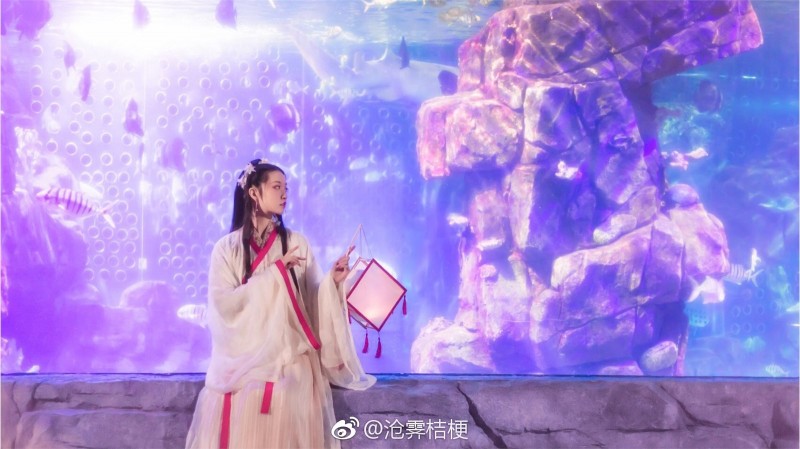 015 沧霁桔梗 – “这世上，最深不过海，最远不过梦，最缱绻不过你 1-写真坊