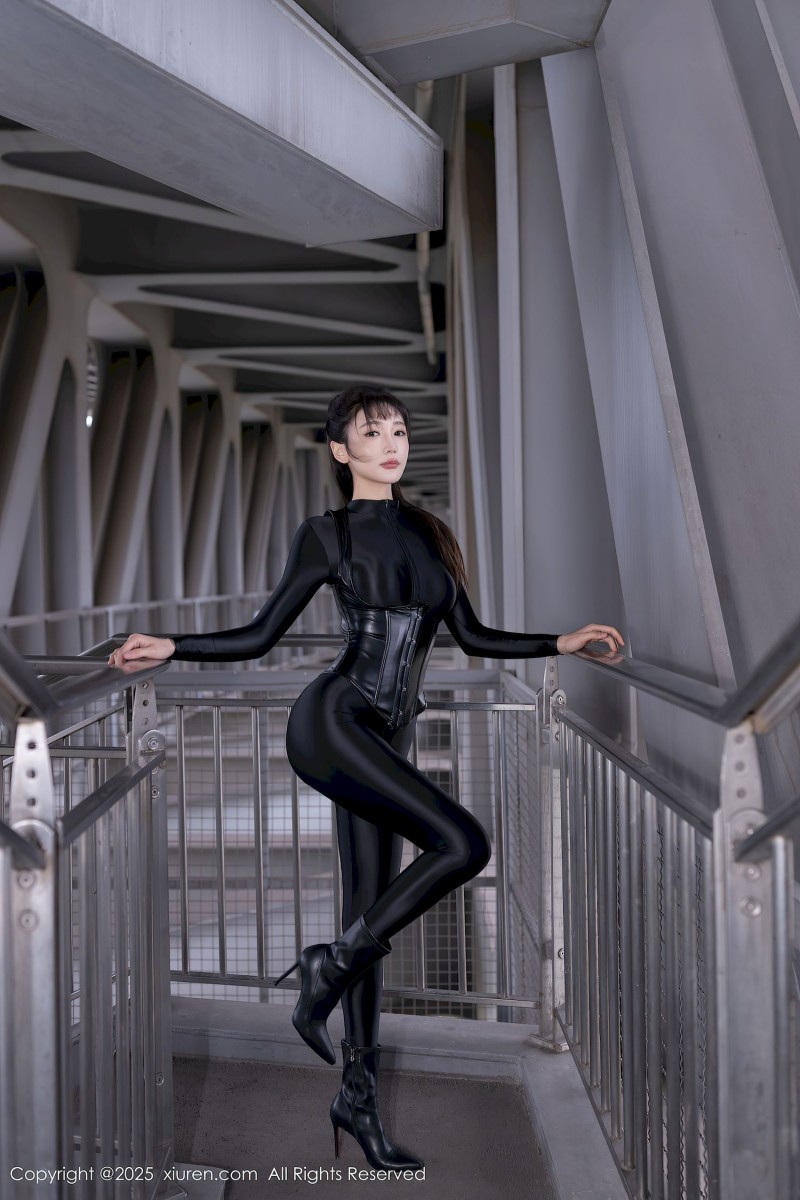 秀人网模特陆萱萱黑色连体衣妖艳黑丝土耳其旅拍-写真坊