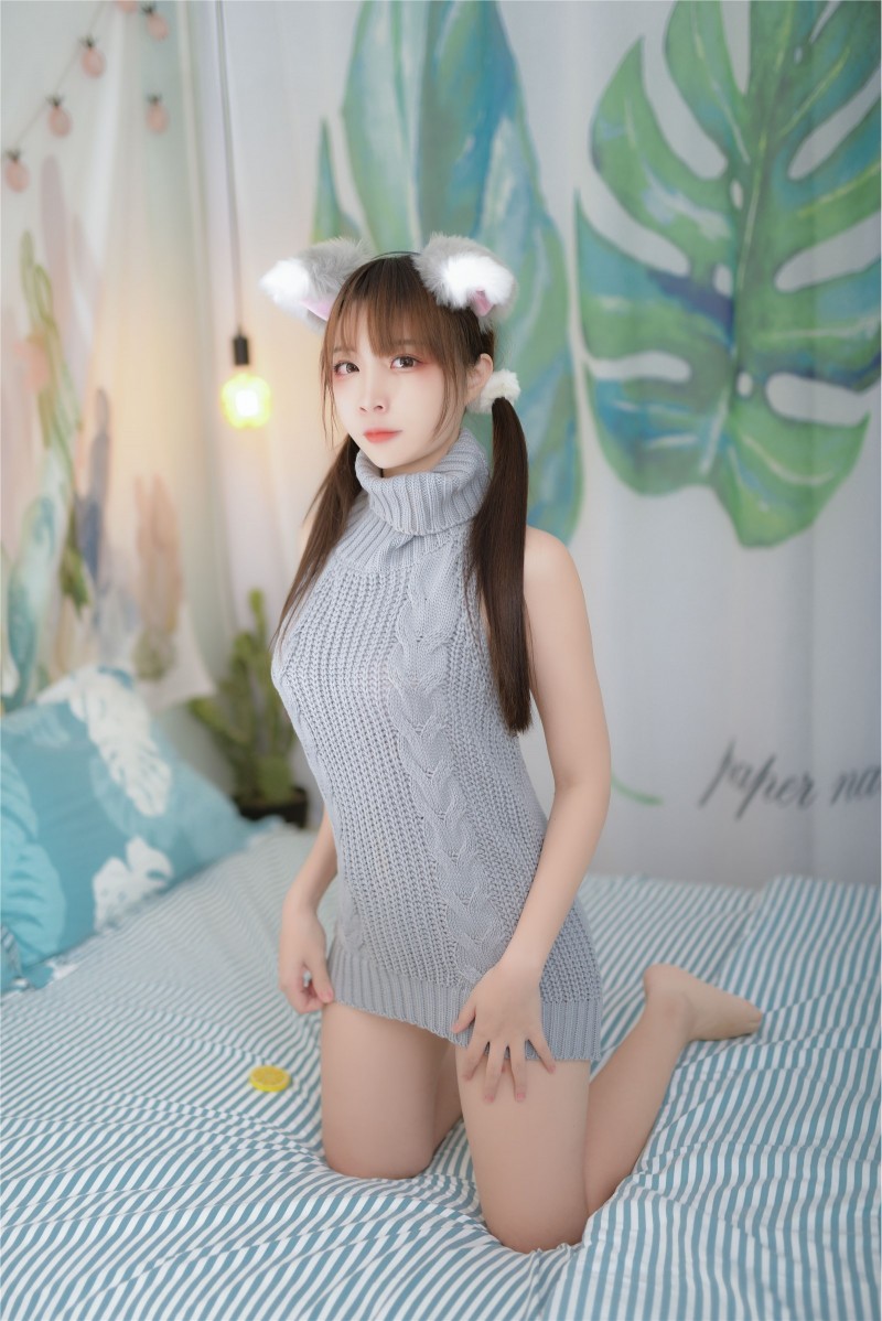 二佐 NO.013 宠物少女 私房露背毛衣-写真坊