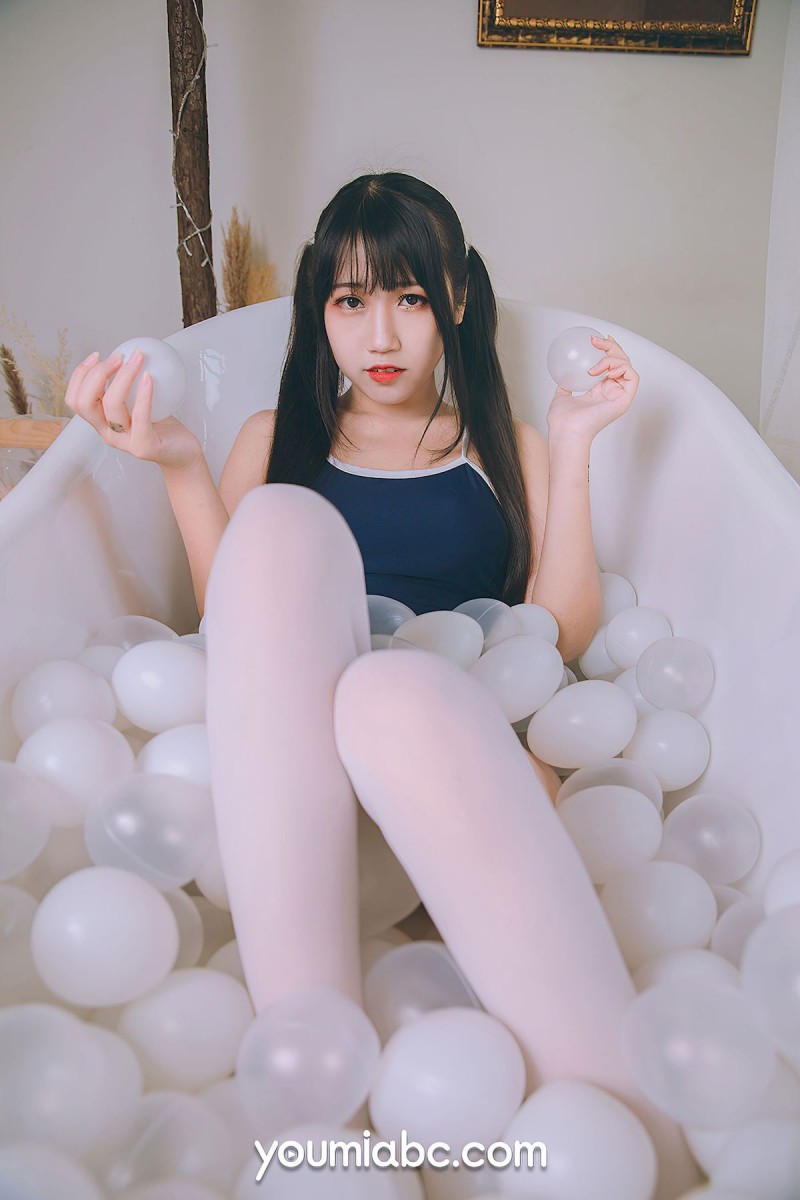 YouMiabc尤蜜模特不呆猫盛夏时节死库水装束写真-写真坊